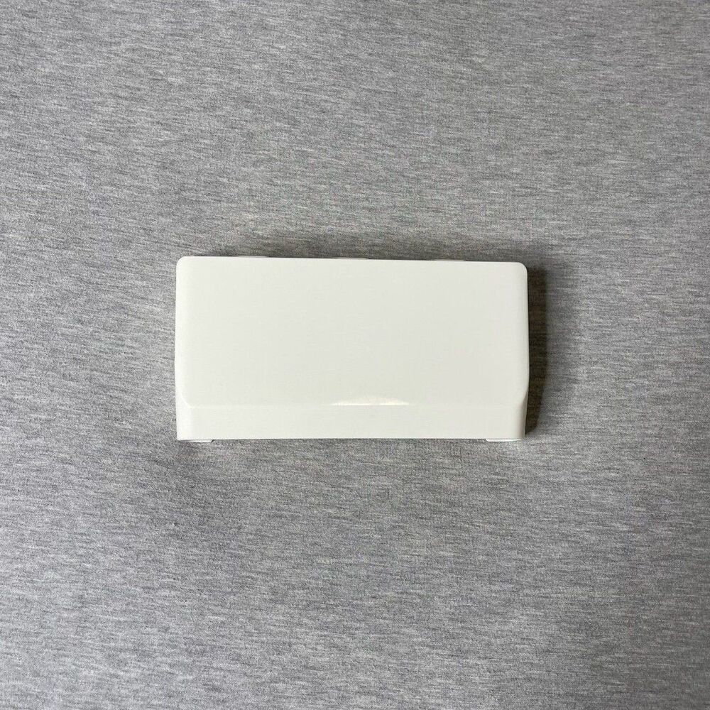 Wali 7.5” Remote Control Holder Wall Mount